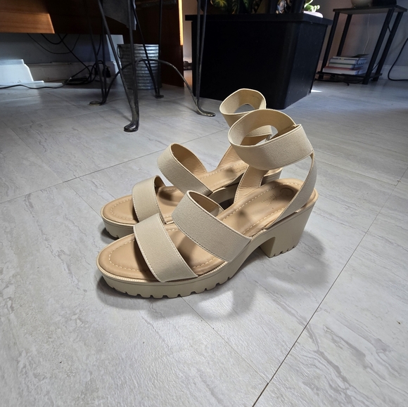 Comfort Shoes - Comfort Beige Platform Sandles